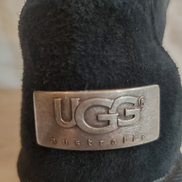 Ugg Suede Lace Up Boots - Picture 6 of 13